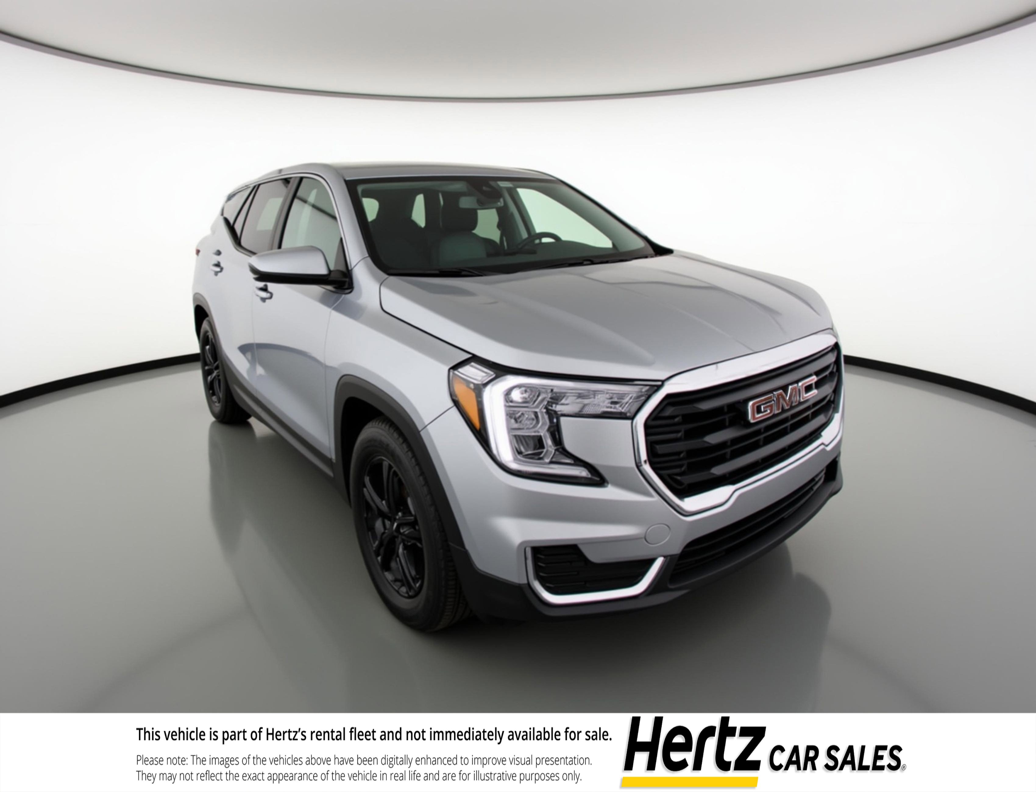 Used 2024 GMC Terrain SLE FWD image 1