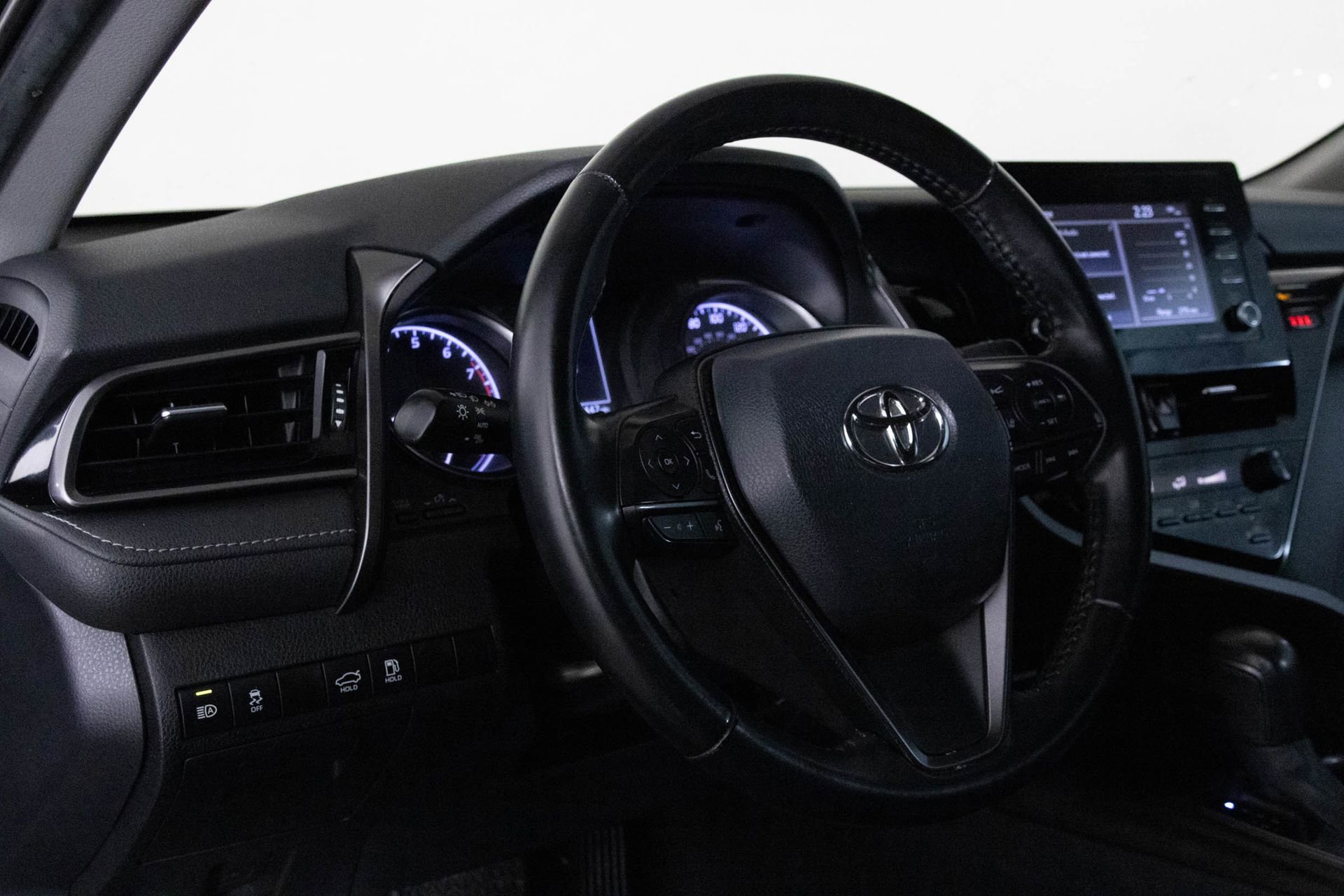 Used 2021 Toyota Camry SE image 31