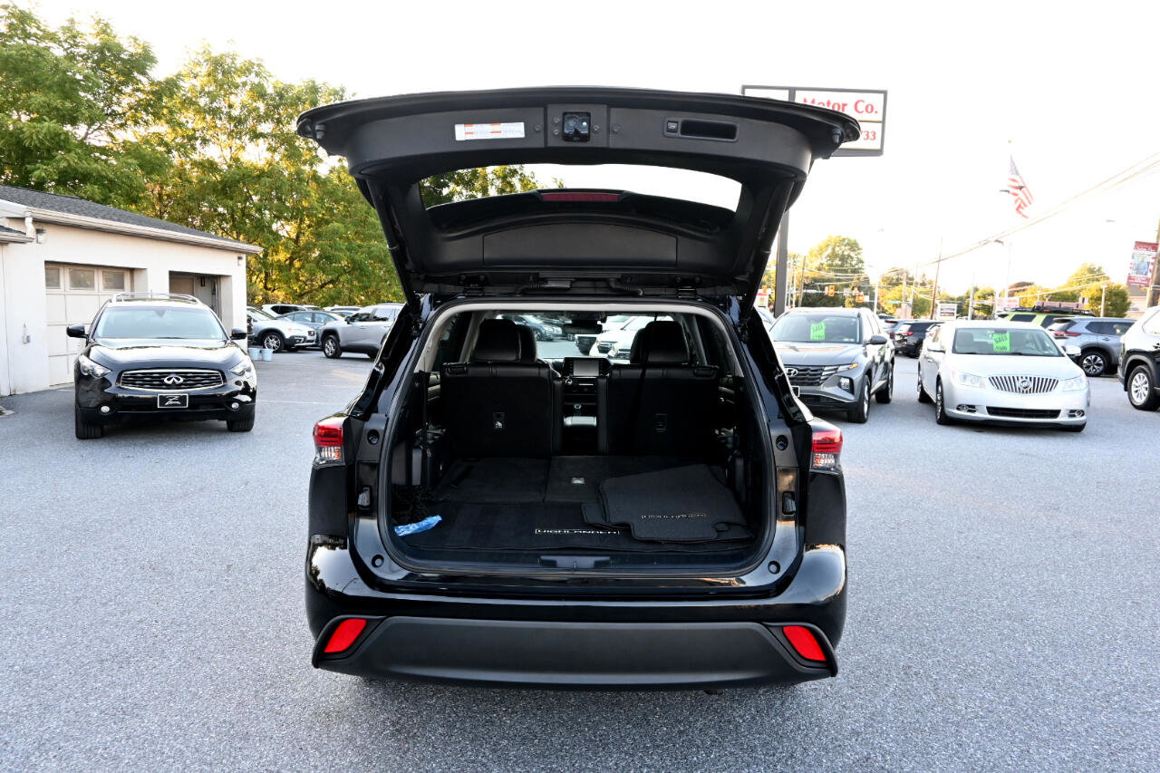 Used 2021 Toyota Highlander XLE image 22