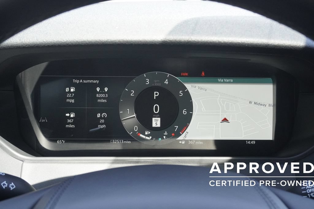 Used 2025 Land Rover Range Rover Velar Dynamic SE AWD/4WD image 11