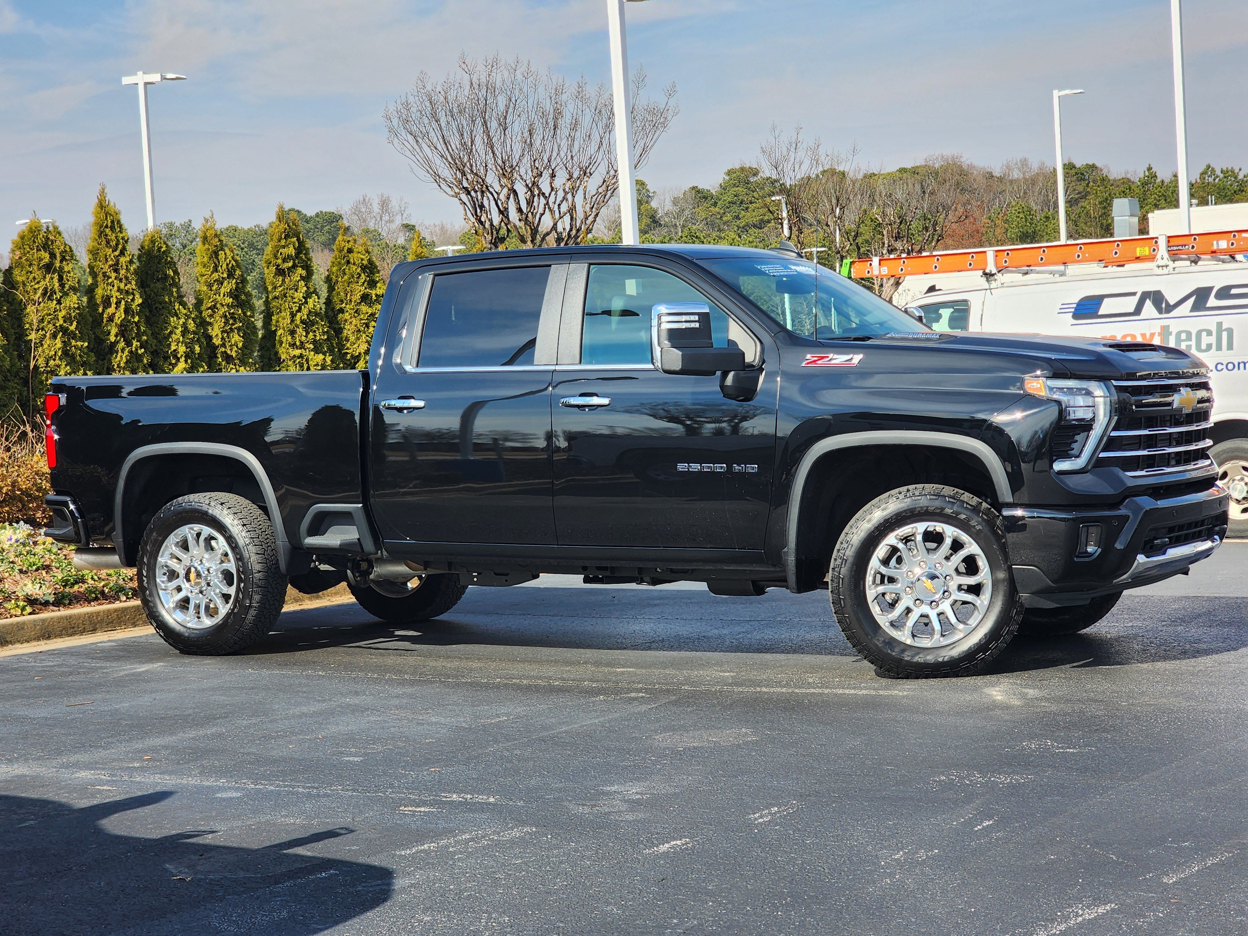 Used 2025 Chevrolet Silverado 2500 LT w/ Z71 Chrome Sport Edition image 3