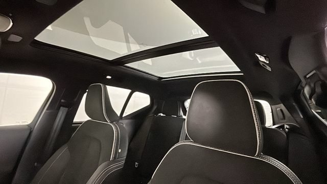 Used 2023 Volvo XC40 Recharge Plus AWD/4WD image 13