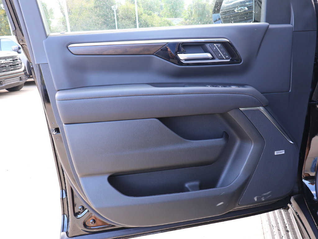 New 2027 Chevrolet Tahoe High Country AWD/4WD image 12