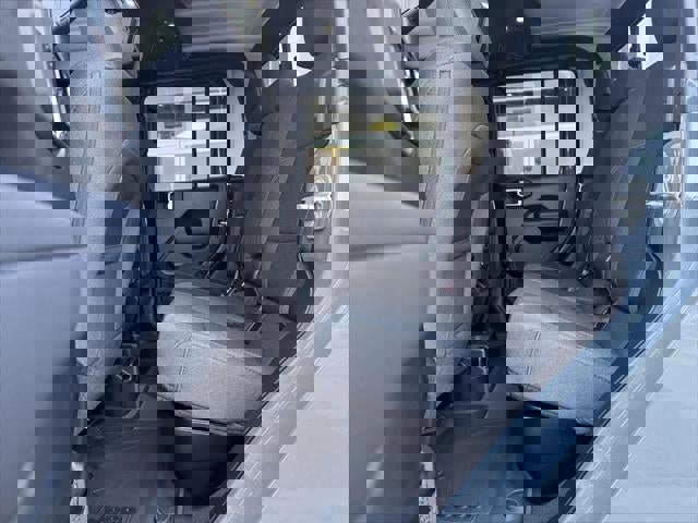 New 2025 Jeep Gladiator Sport image 37