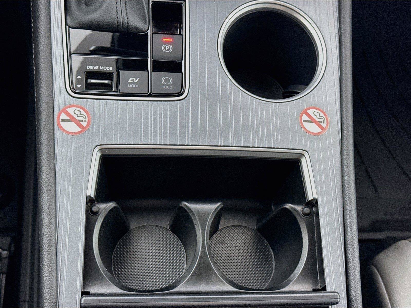 Certified 2026 Toyota Sienna XLE FWD image 30