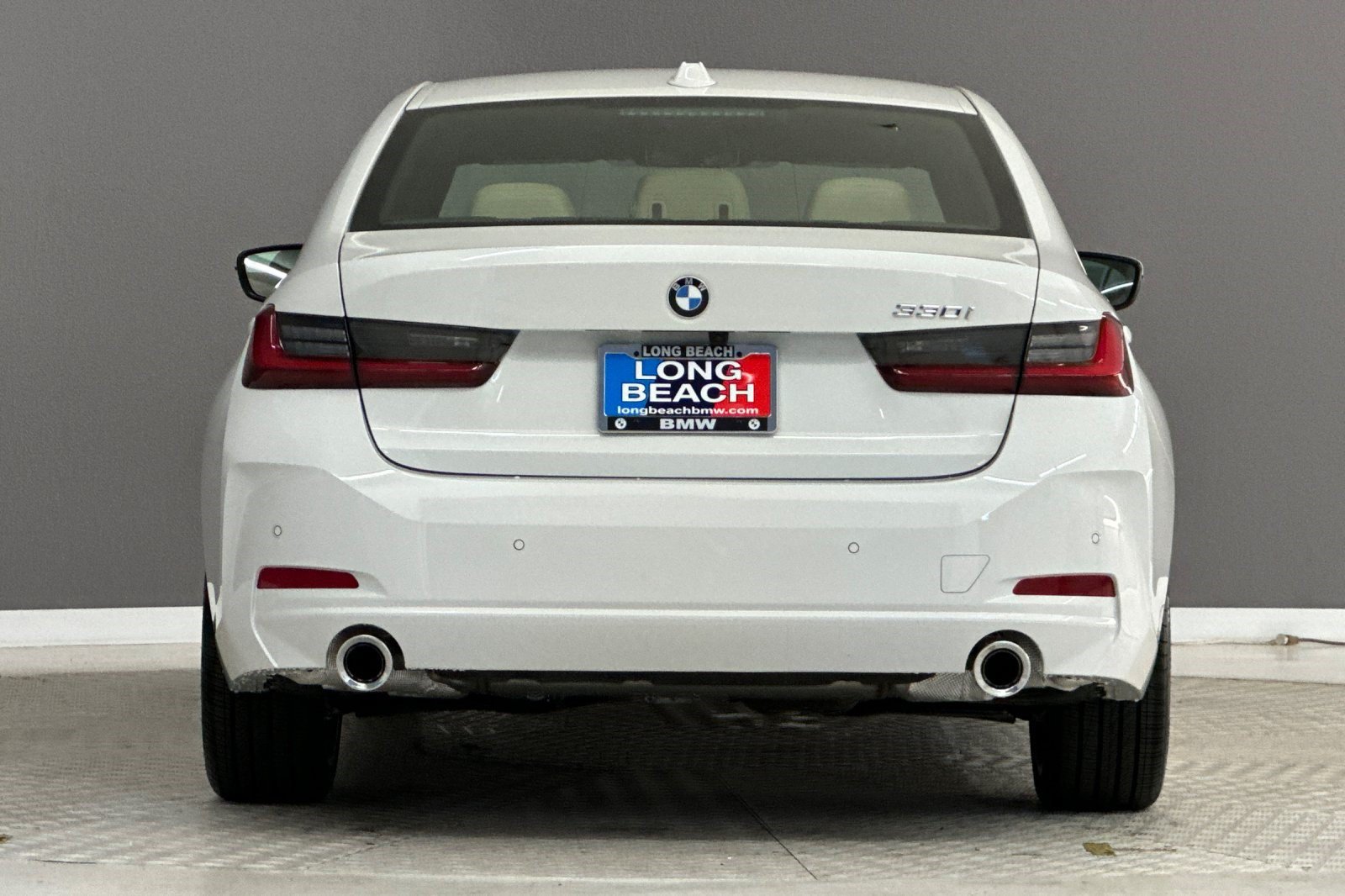 New 2026 BMW 330i Sedan w/ Convenience Package RWD image 9