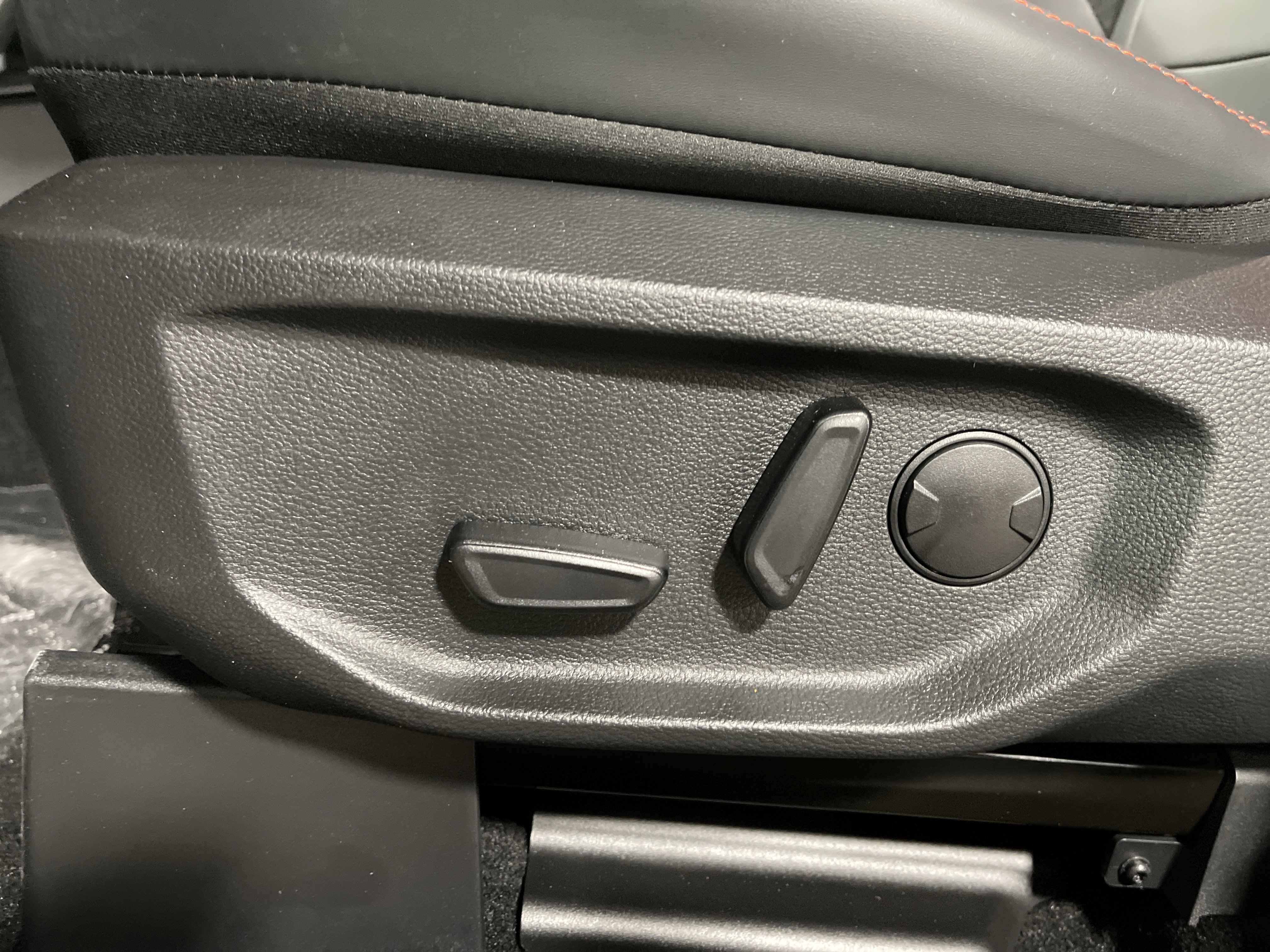 New 2025 Ford Ranger Raptor image 13