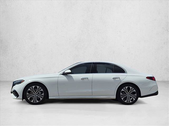 Used 2025 Mercedes-Benz E 350 4MATIC Sedan image 9