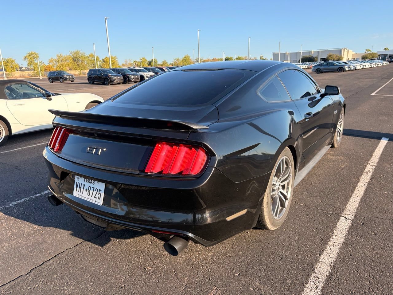Used 2015 Ford Mustang GT RWD image 5