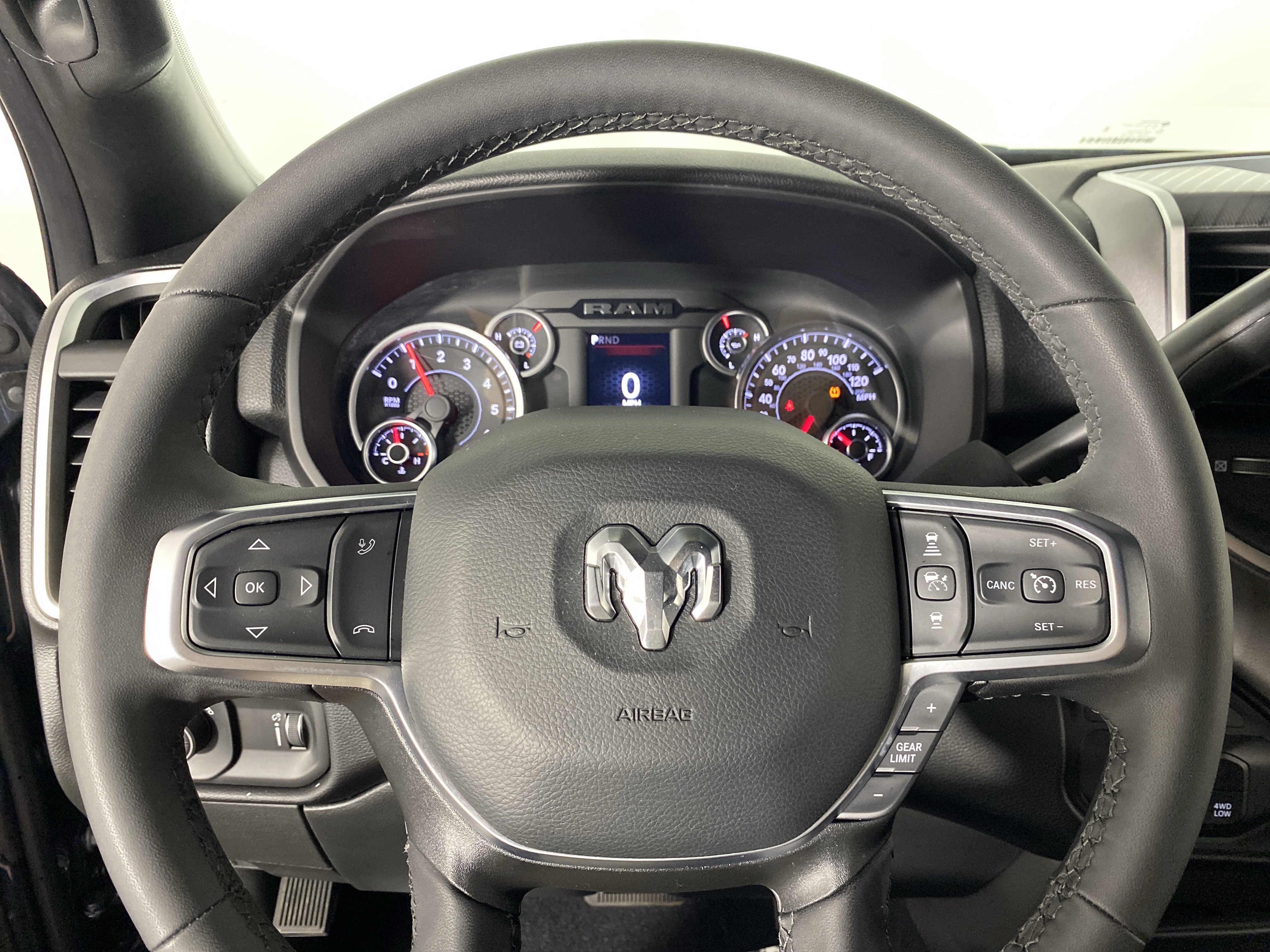 Used 2025 RAM 2500 Big Horn AWD/4WD image 20