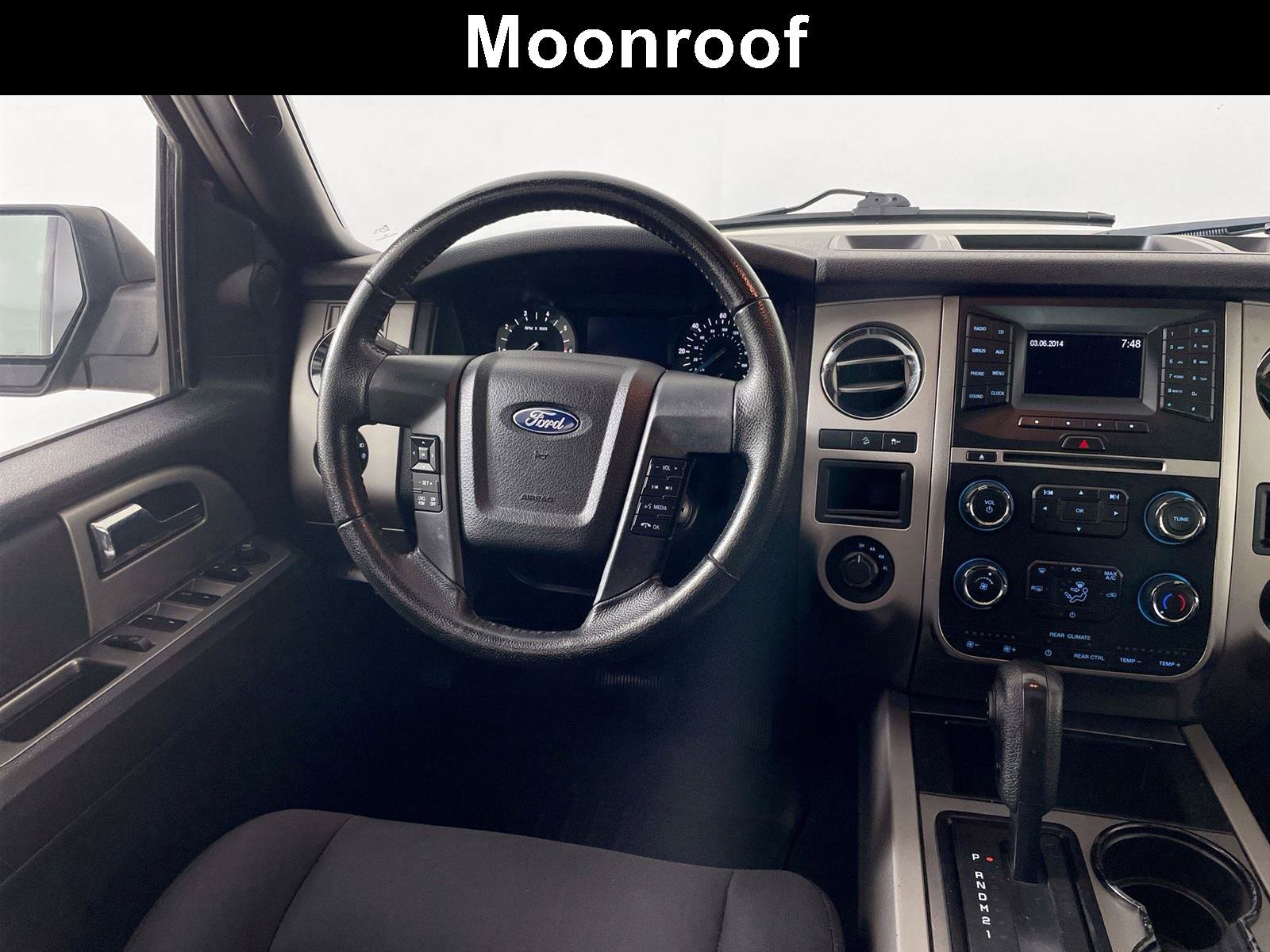 Used 2017 Ford Expedition XLT AWD/4WD image 2
