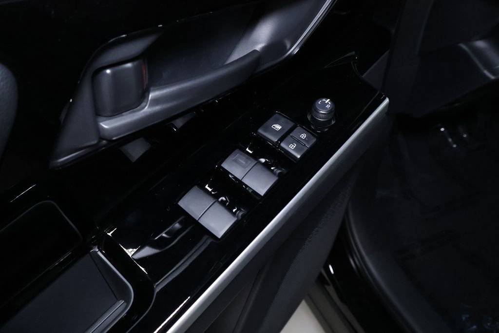 Used 2024 Toyota bZ4X XLE image 15