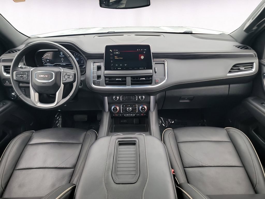 Used 2024 GMC Yukon XL SLT image 10
