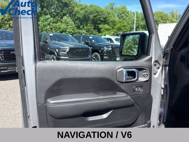 Used 2021 Jeep Wrangler Unlimited Sahara AWD/4WD image 34