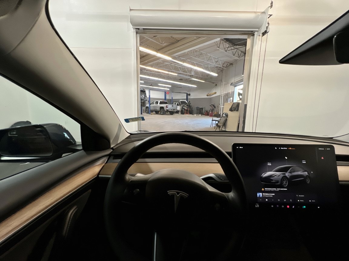 Used 2023 Tesla Model 3 Standard Range RWD image 7