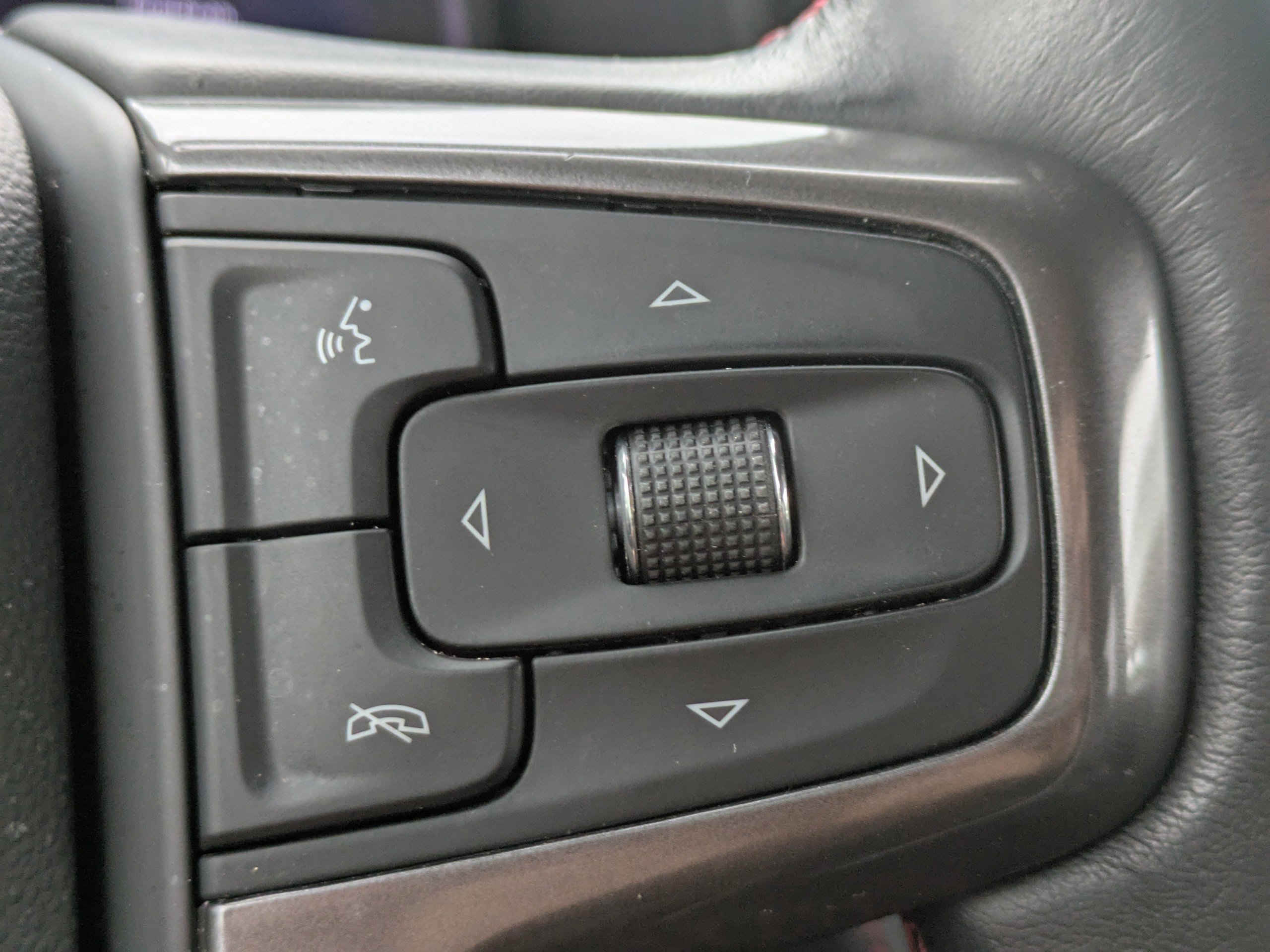 Used 2024 Chevrolet Suburban RST image 26