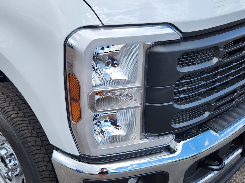 New 2026 Ford F350 XL AWD/4WD image 11