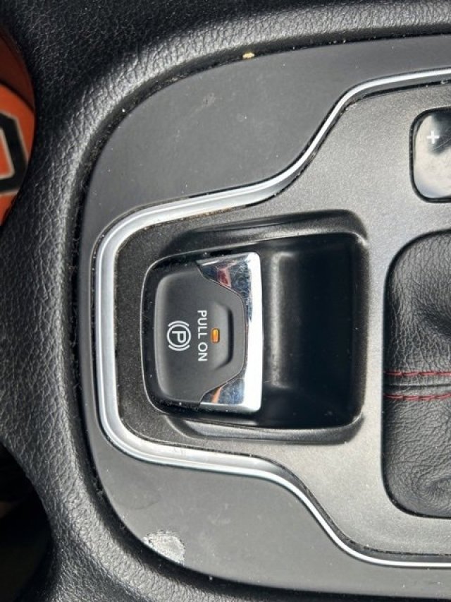 Used 2021 Jeep Cherokee Trailhawk w/ Trailer Tow Group image 21