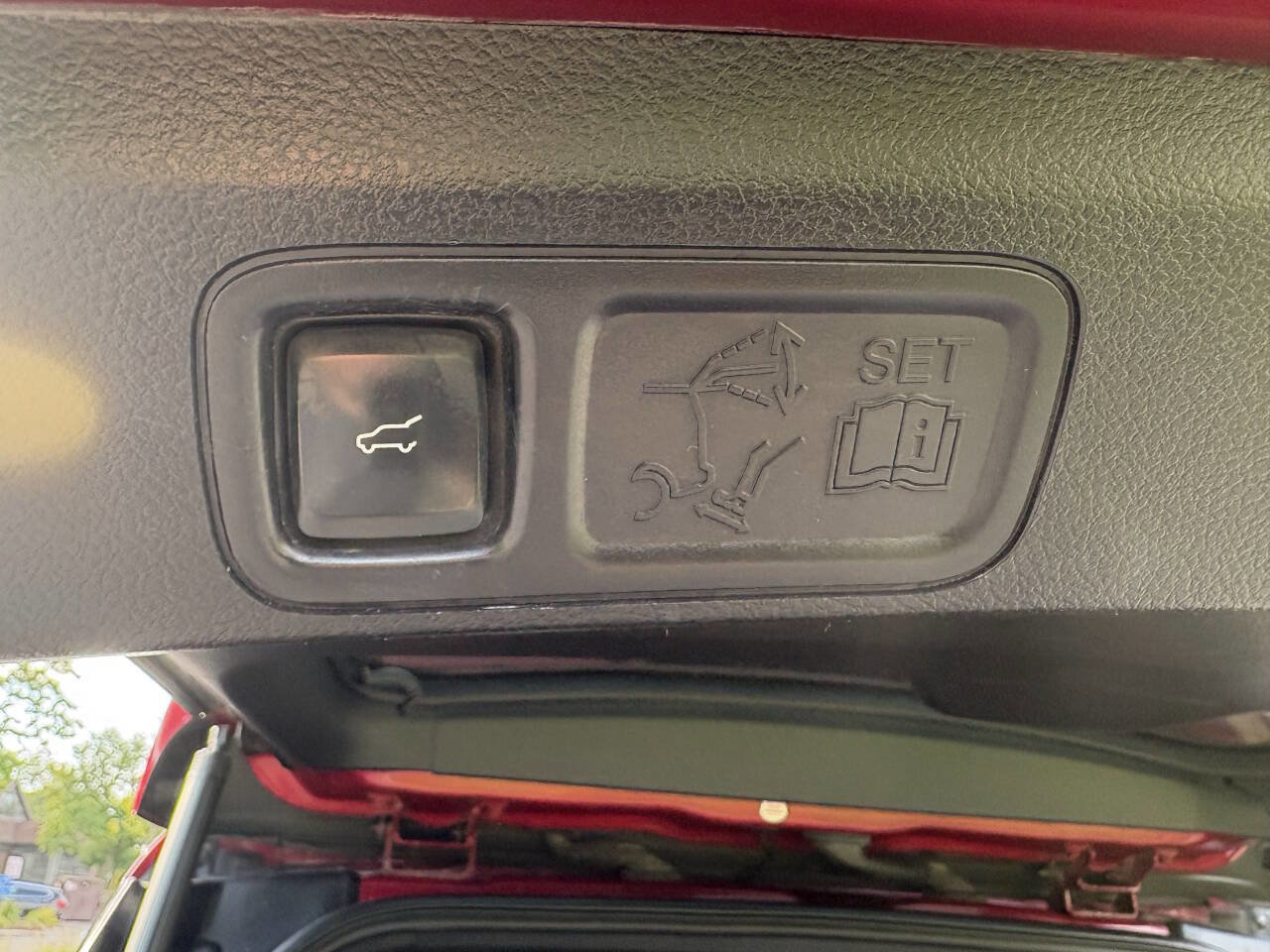 Used 2018 Lincoln Navigator Premiere image 30