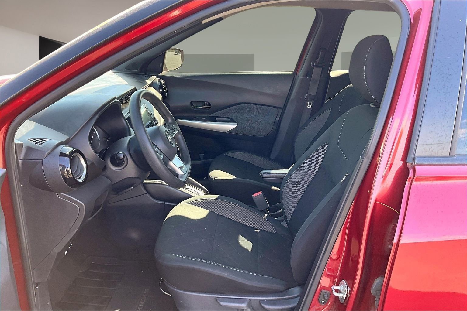 Used 2020 Nissan Kicks SV image 21