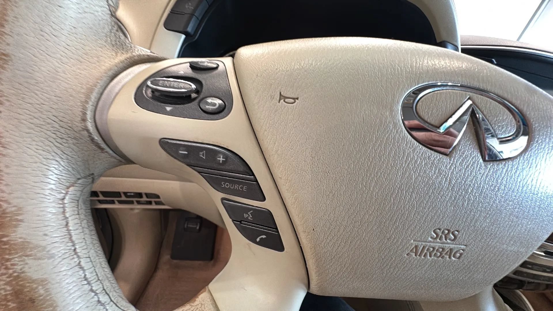 Used 2014 INFINITI QX60 FWD w/ Premium Plus Package image 45