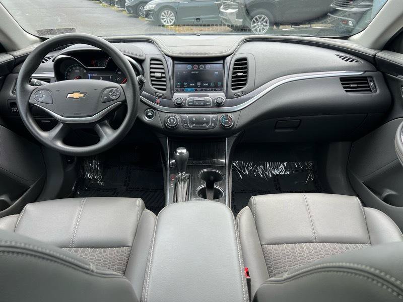 Used 2018 Chevrolet Impala LS FWD image 9