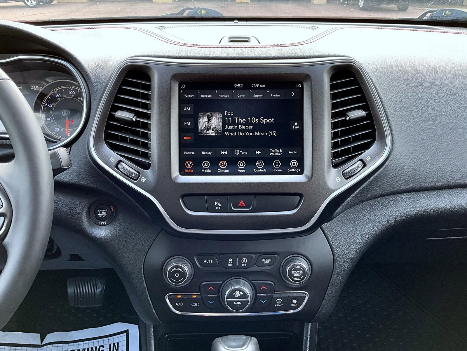 Certified 2019 Jeep Cherokee Trailhawk w/ Comfort/Convenience Group image 12