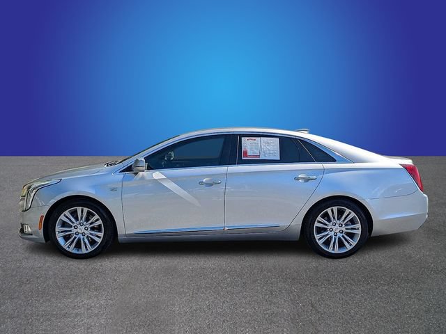 Used 2019 Cadillac XTS Luxury FWD image 2
