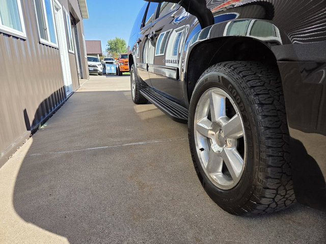 Used 2010 Chevrolet Suburban LT AWD/4WD image 13