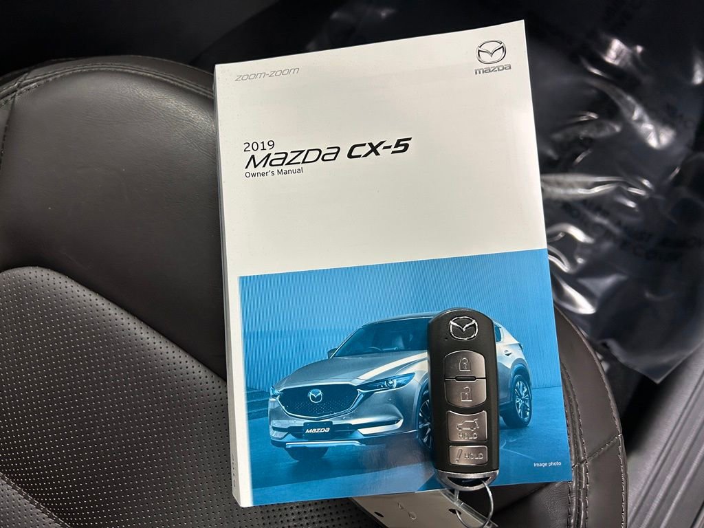 Used 2019 MAZDA CX-5 Signature image 28
