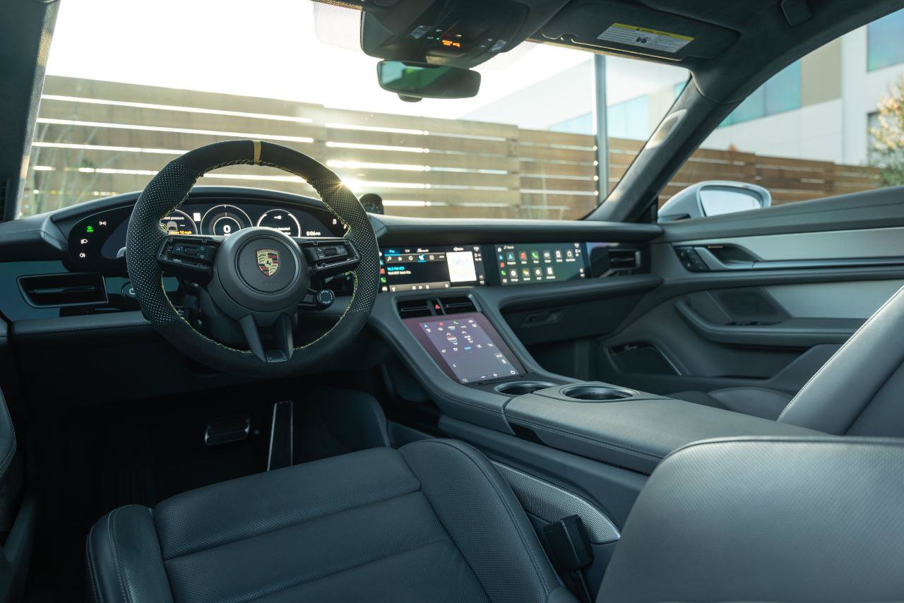 Used 2022 Porsche Taycan Turbo S AWD/4WD image 72
