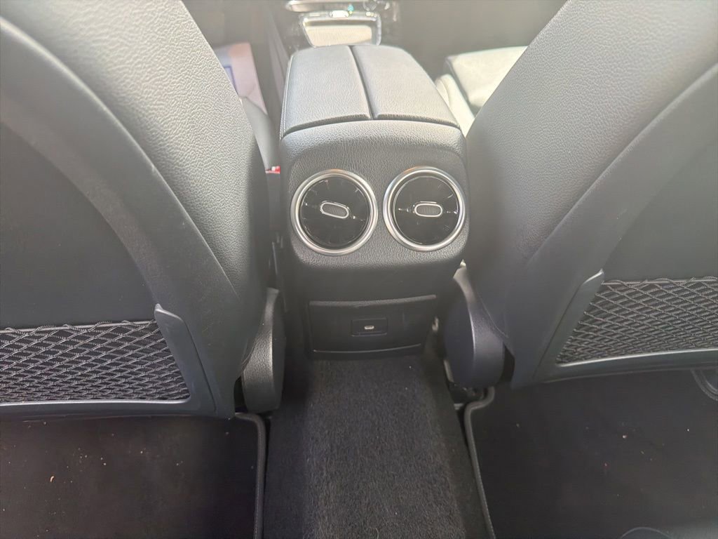 Used 2025 Mercedes-Benz CLA 250 image 14