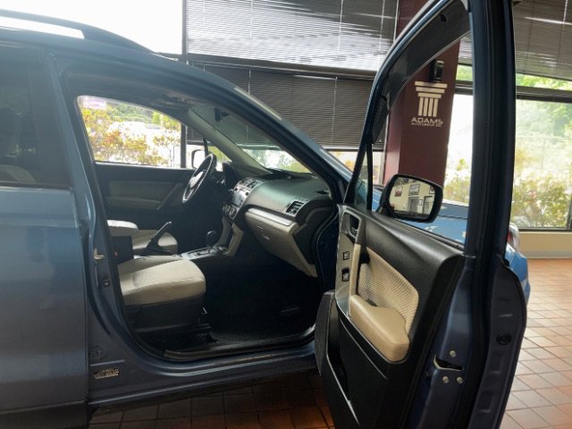 Used 2017 Subaru Forester 2.5i Premium w/ All-Weather Package AWD/4WD image 19