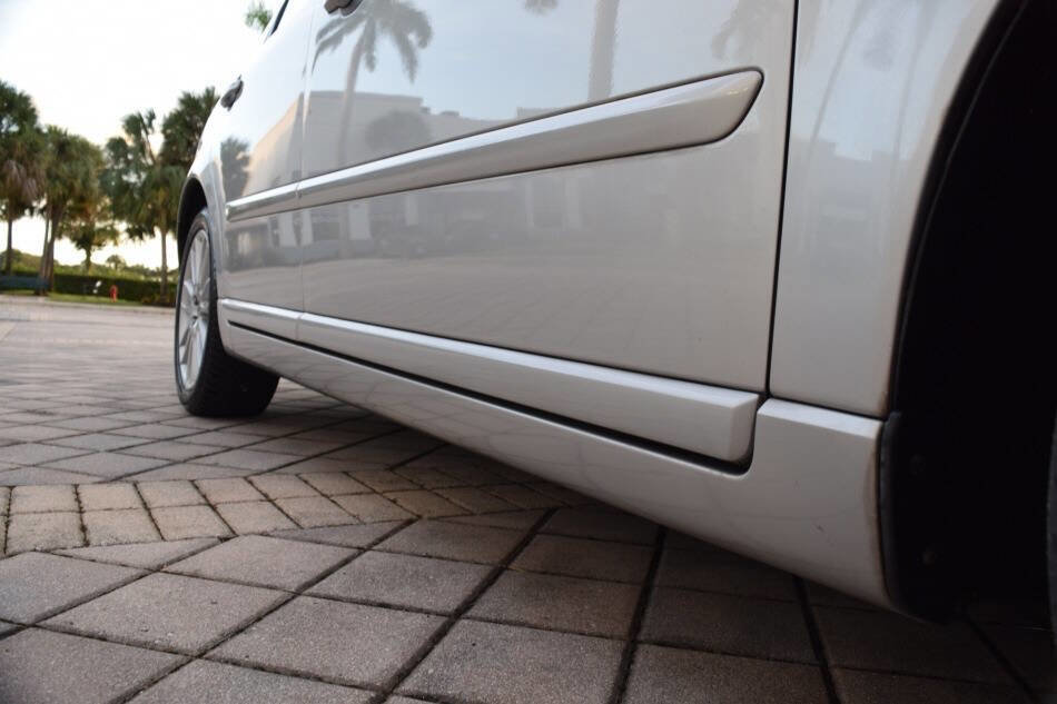 Used 2011 Volvo V50 T5 image 30