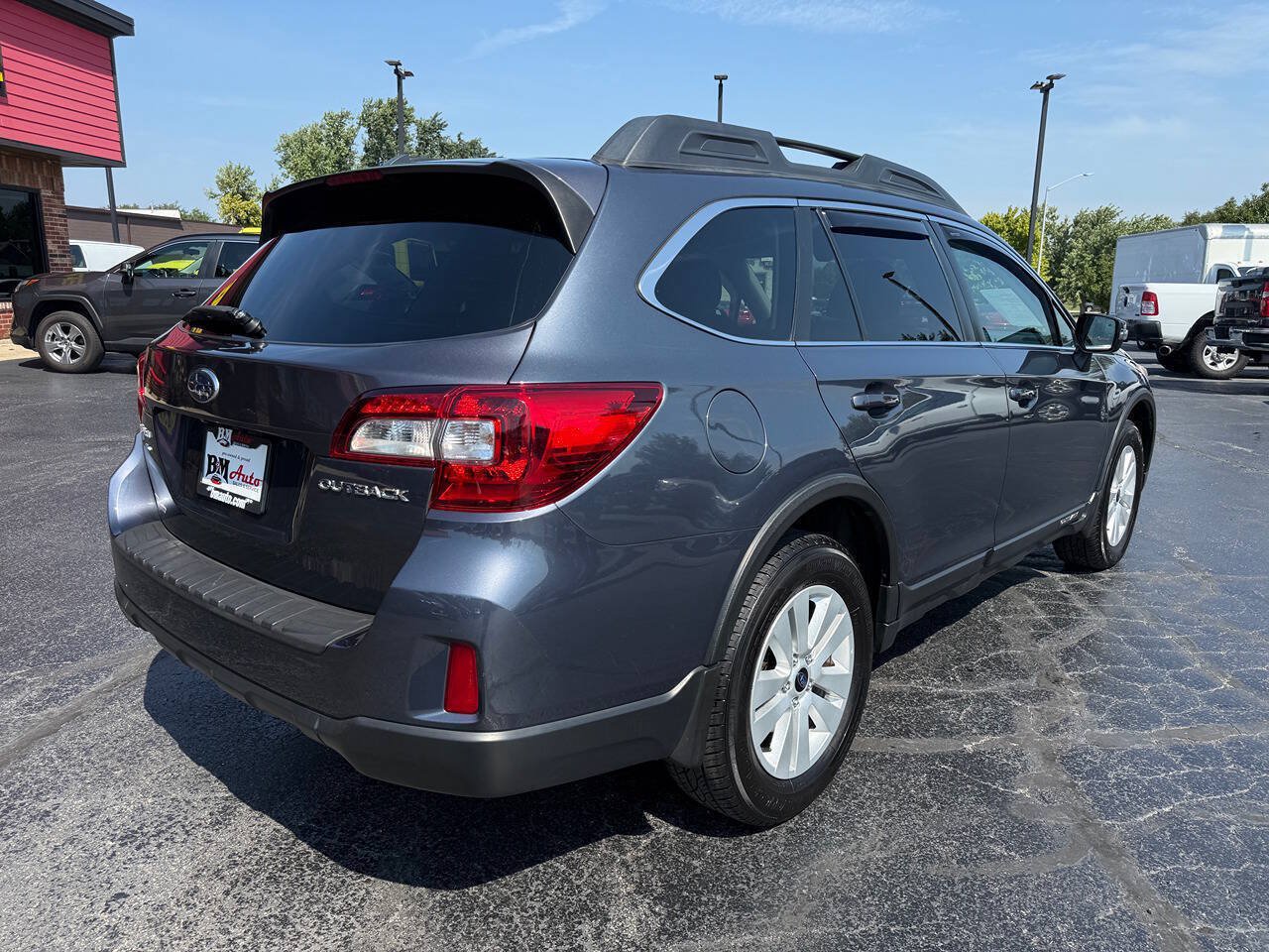Used 2015 Subaru Outback 2.5i Premium AWD/4WD image 7