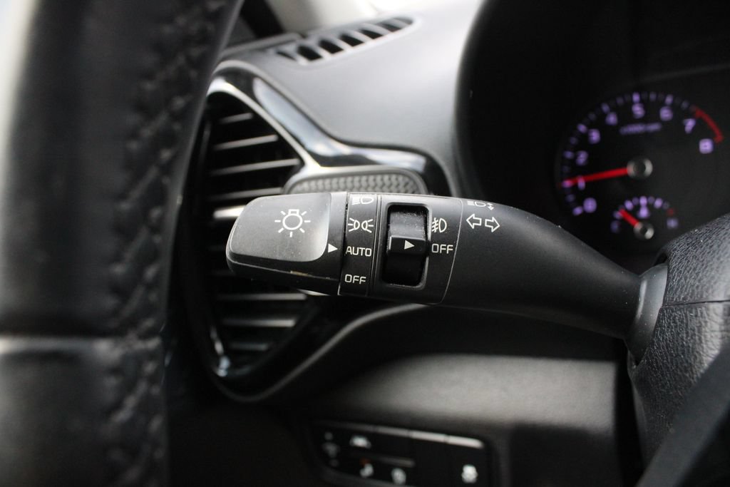 Used 2020 Kia Soul EX FWD image 11