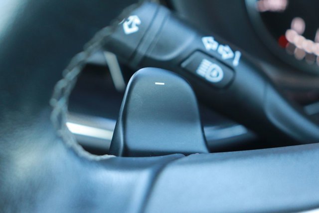 Used 2023 Buick Envision Essence image 21