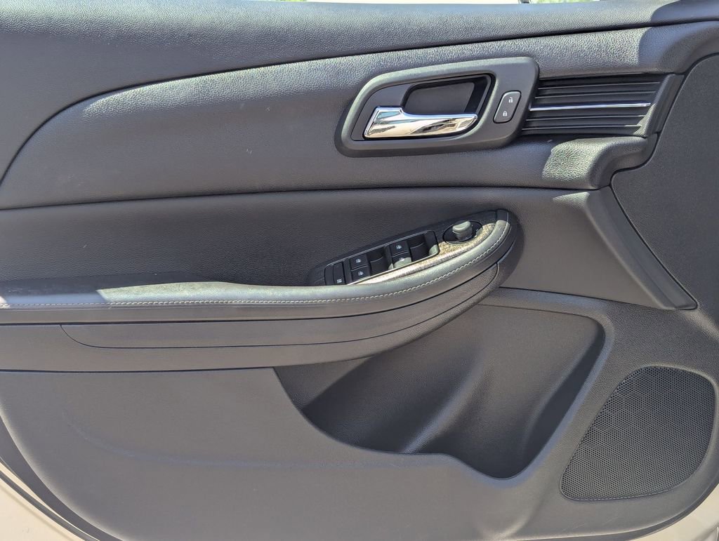 Used 2015 Chevrolet Malibu LT w/ Power Convenience Package FWD image 12