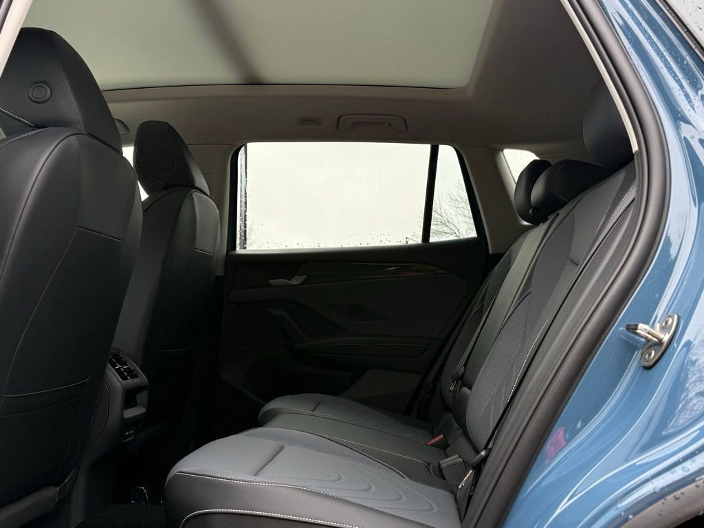 New 2026 Volkswagen Tiguan SE AWD/4WD image 22