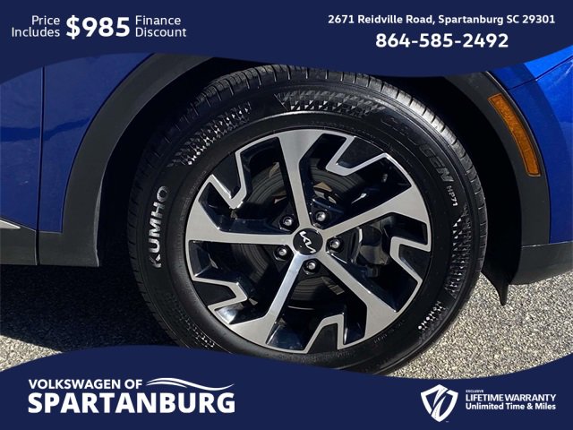 Used 2024 Kia Sportage EX image 7