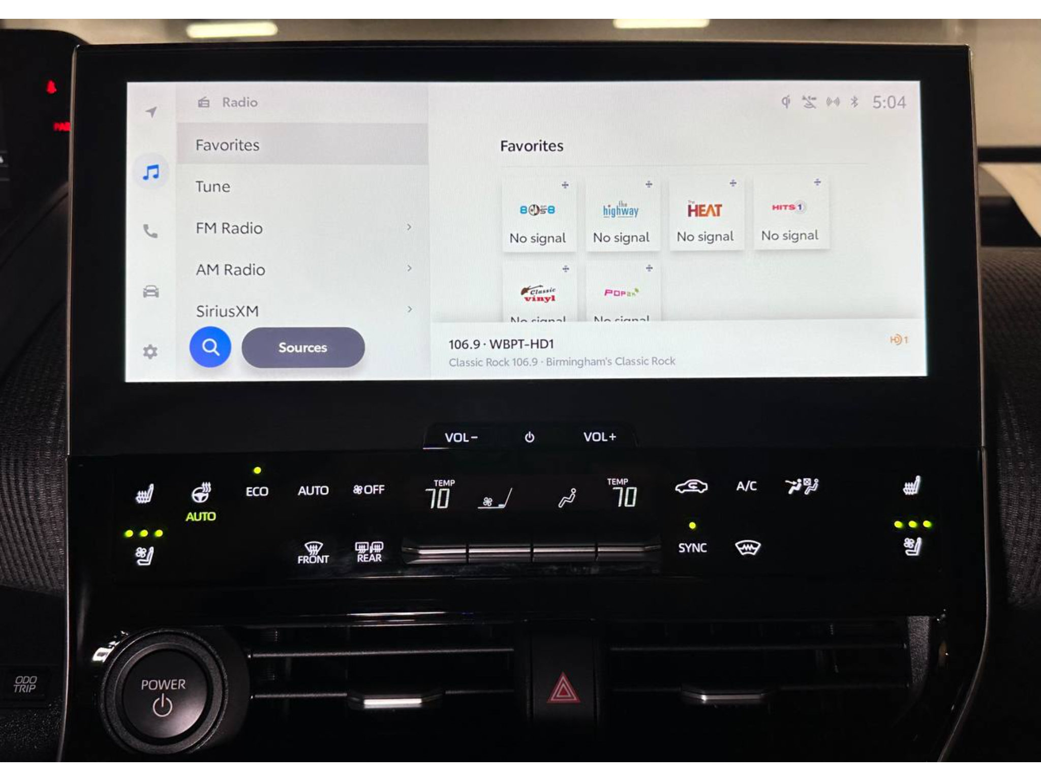 Used 2025 Toyota bZ4X AWD image 28