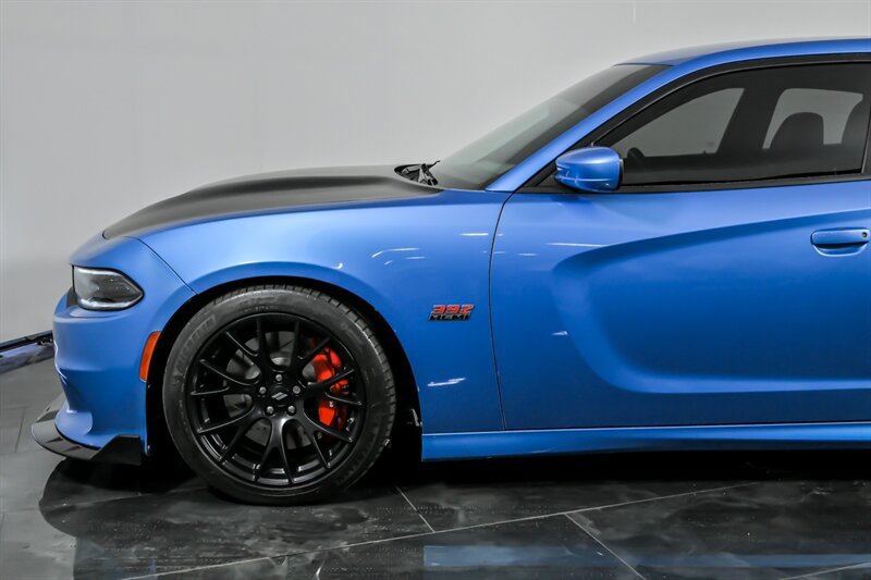 Used 2019 Dodge Charger Scat Pack w/ Dynamics Package RWD image 6