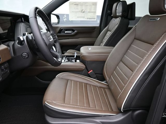 Used 2026 GMC Yukon XL Denali Ultimate AWD/4WD image 10