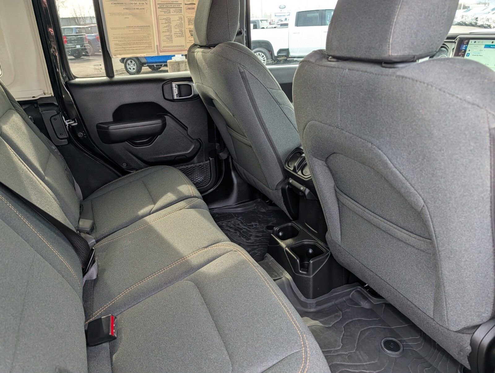 Used 2024 Jeep Wrangler Willys image 24