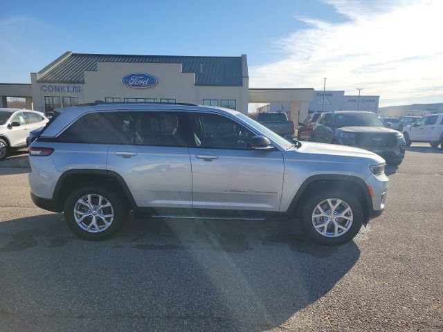 Used 2022 Jeep Grand Cherokee Limited image 21