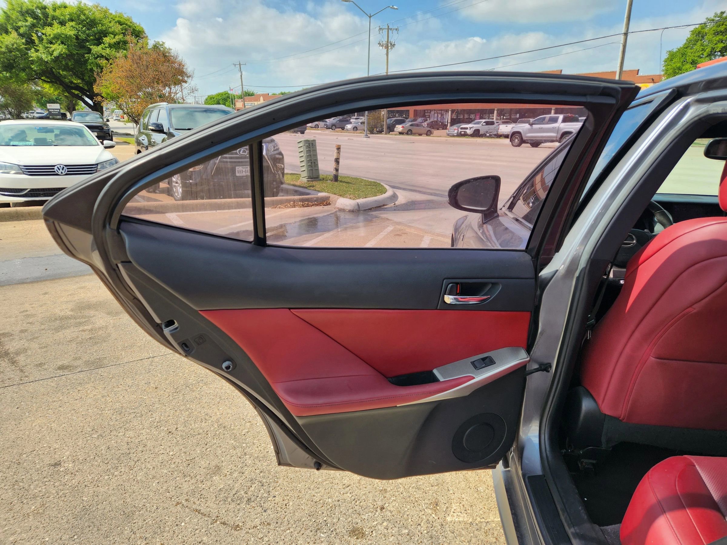 Used 2016 Lexus IS 200t image 11