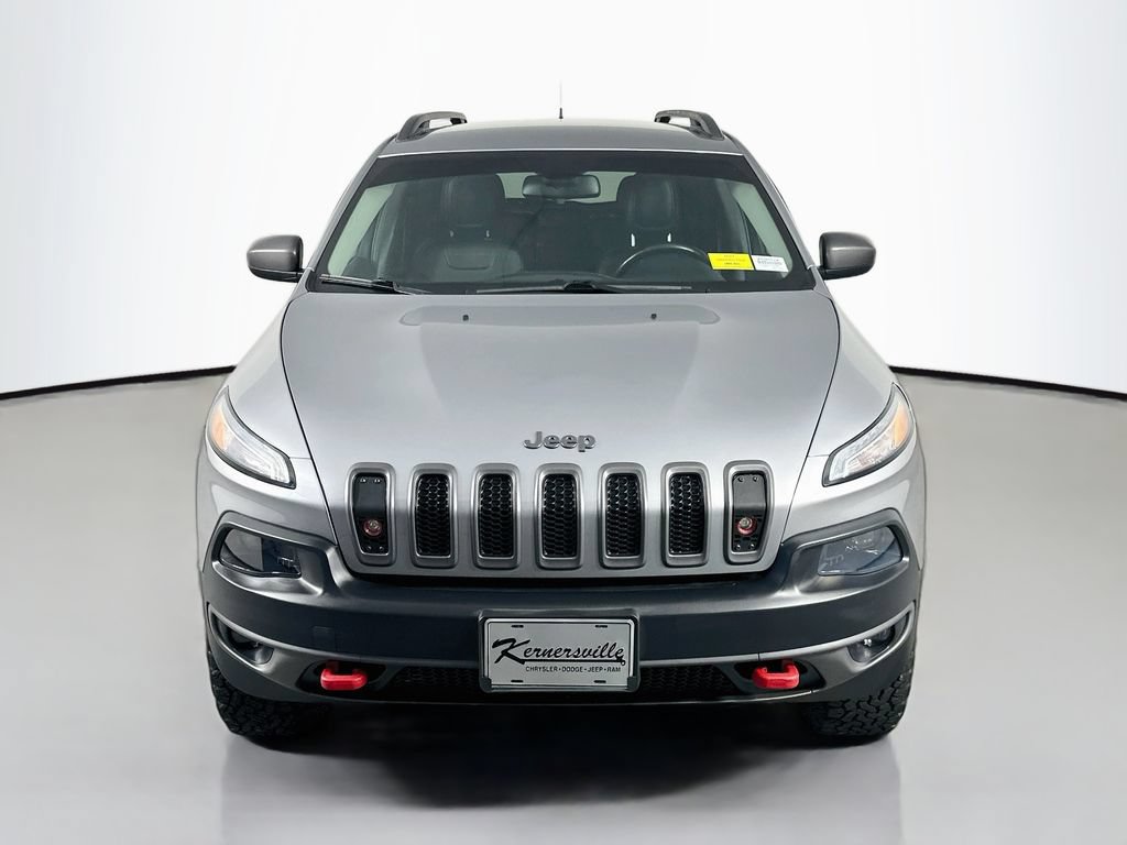 Used 2015 Jeep Cherokee Trailhawk w/ Leather Interior Group AWD/4WD video 2