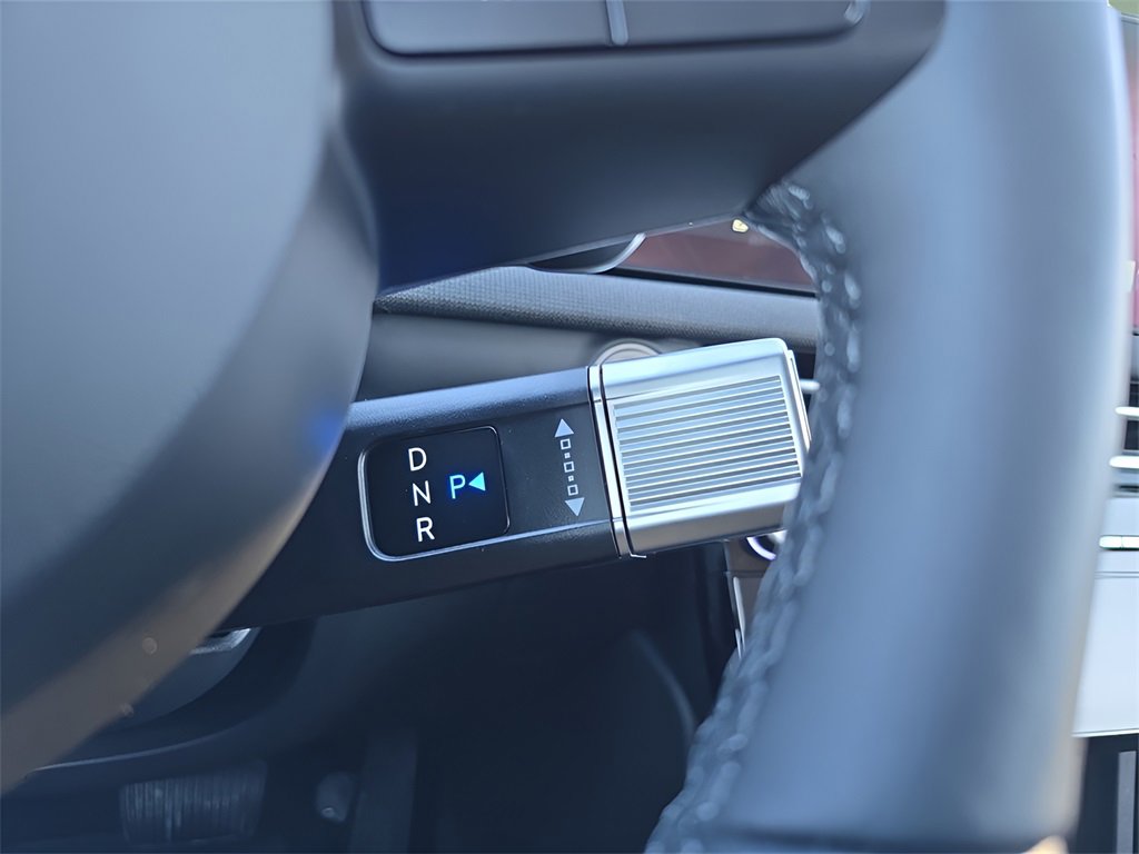 New 2025 Hyundai Tucson Limited image 33