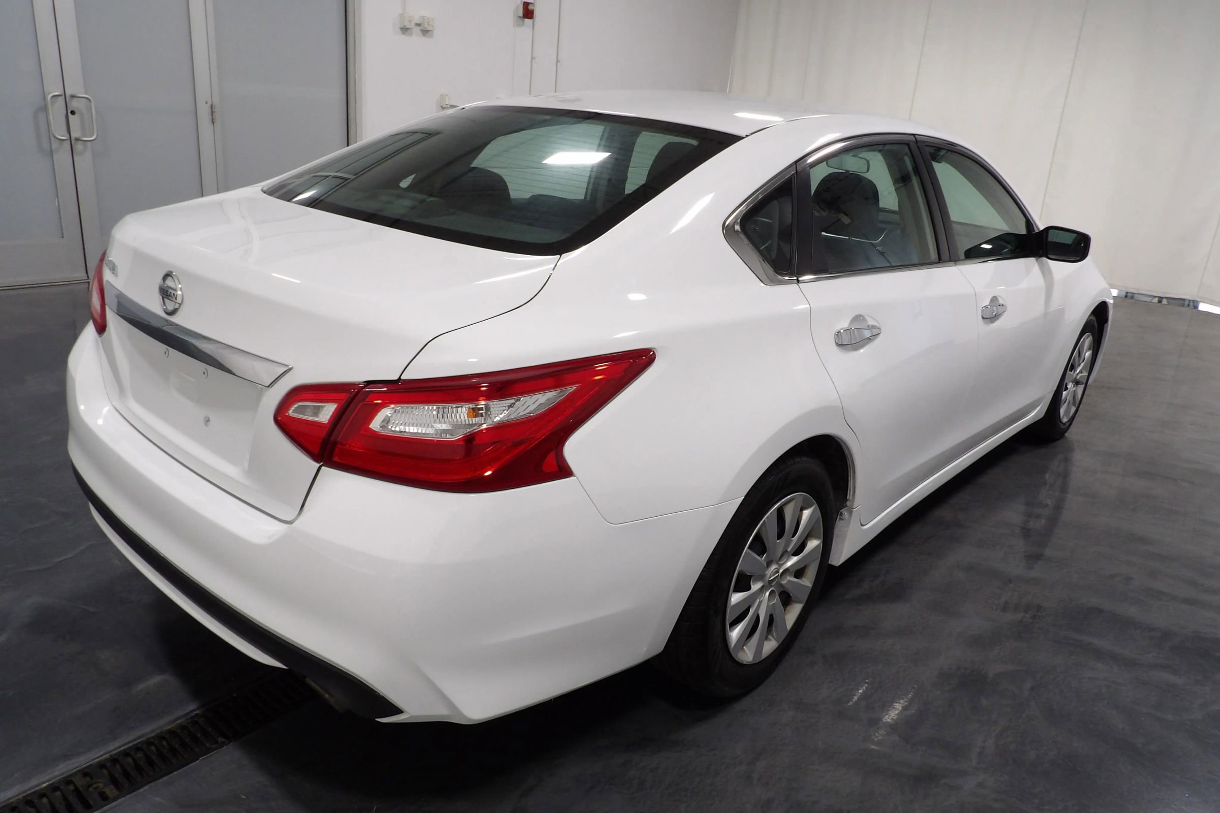 Used 2017 Nissan Altima 2.5 S w/ Power Driver Seat Package image 4