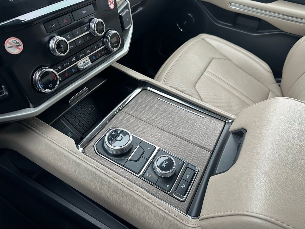 Used 2024 Ford Expedition Max Limited image 29